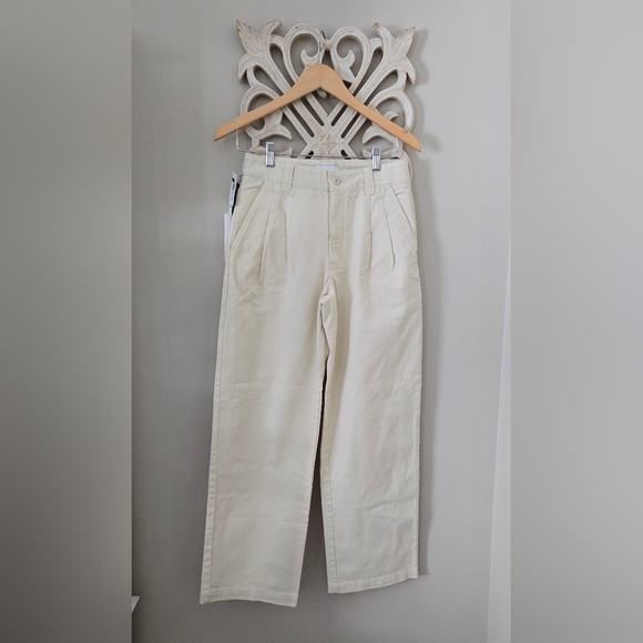 NWT TNA Aritzia Gallivant Pant Size 4 Ecru - Picture 3 of 9